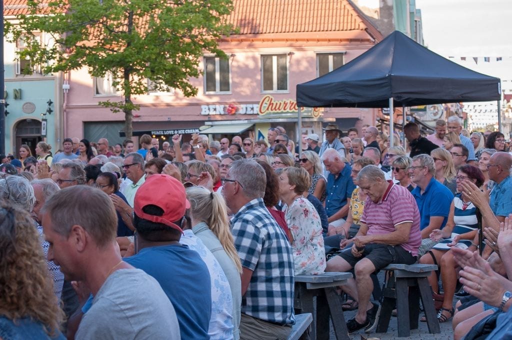 Musik på Larmtorget Elin Namnieks samt Syd & Ekman 180724